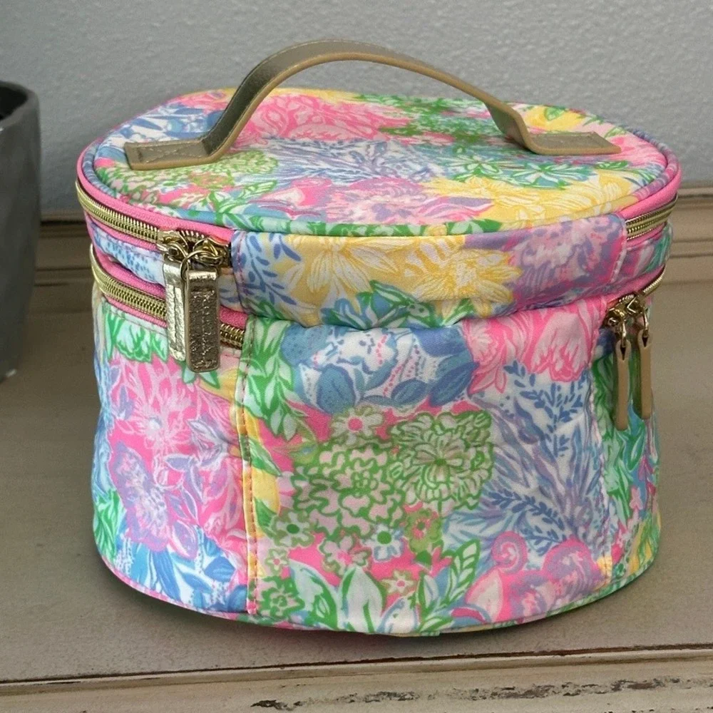 Lilly Pulitzer Travel Makeup Organizer Floral Pink Round Train Case Bag Pink